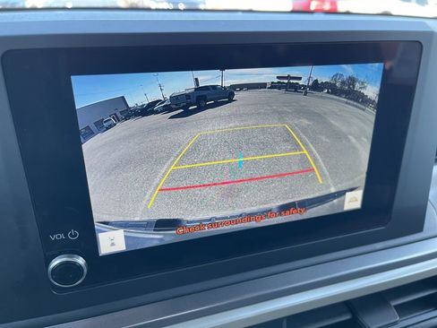 Used 2025 Toyota Tacoma SR5 image 11