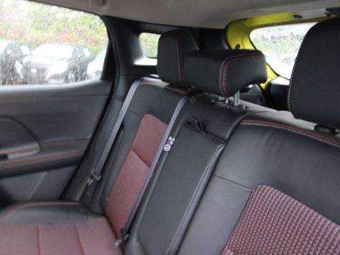 Used 2025 Nissan Kicks SR image 29