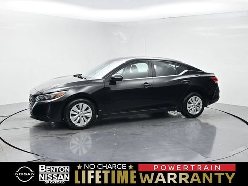 Used 2025 Nissan Sentra S FWD image 1