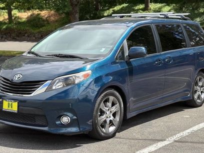 Used 2011 Toyota Sienna SE