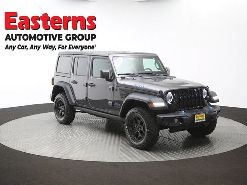 Used 2023 Jeep Wrangler Unlimited w/ Cold Weather Group AWD/4WD image 50