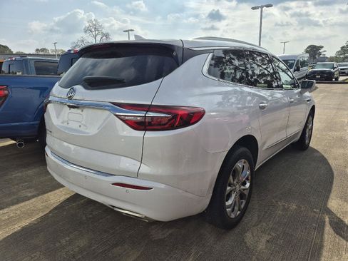 Used 2020 Buick Enclave Avenir w/ Avenir Technology Package image 3