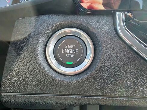 Used 2025 Chevrolet Colorado Trail Boss image 34