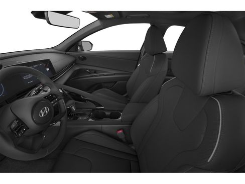 New 2025 Hyundai Elantra Limited image 25