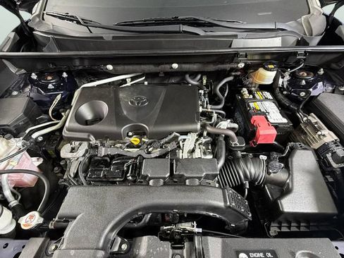 Used 2019 Toyota RAV4 XLE w/ Convenience Package FWD image 35