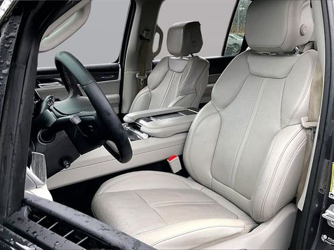 Used 2022 Jeep Wagoneer Series III image 21