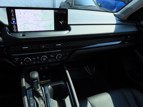 Certified 2025 Honda Accord Touring image 15