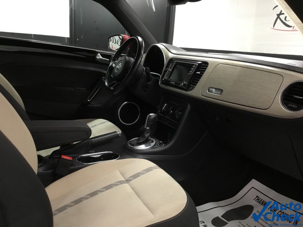 Used 2018 Volkswagen Beetle 2.0T Coast FWD image 37