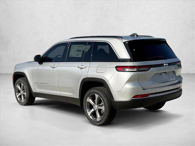 New 2026 Jeep Grand Cherokee L Limited w/ Limited Altitude Package RWD image 3