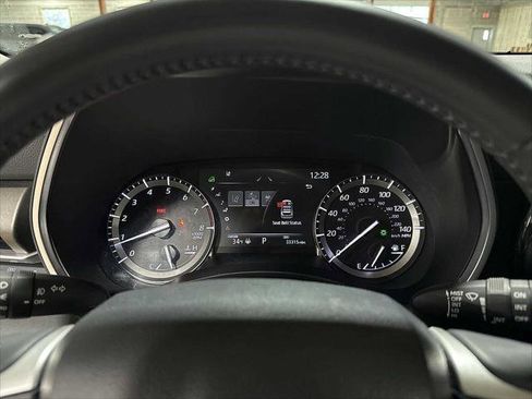 Certified 2022 Toyota Highlander XLE image 34