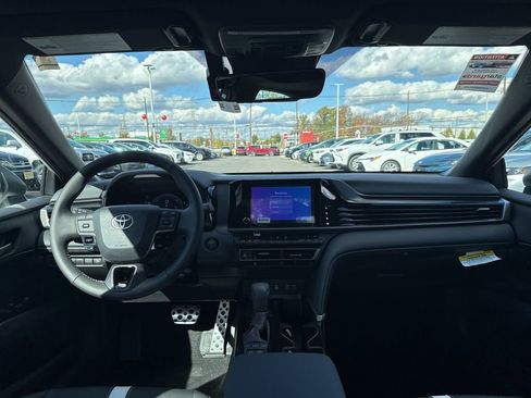 New 2026 Toyota Camry Hybrid image 16