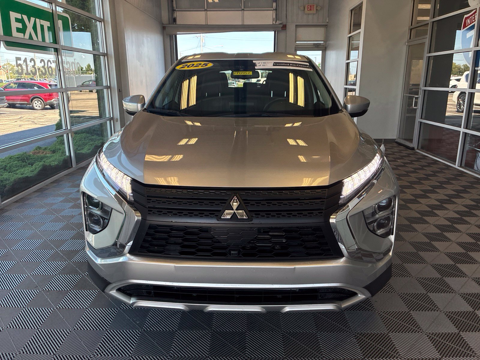 Used 2025 Mitsubishi Eclipse Cross SE AWD/4WD image 2
