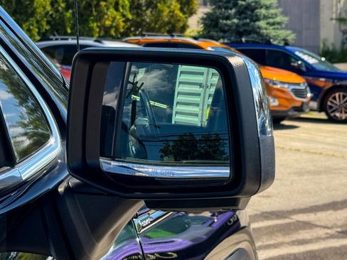 Used 2019 GMC Sierra 1500 SLT w/ SLT Premium Package image 37