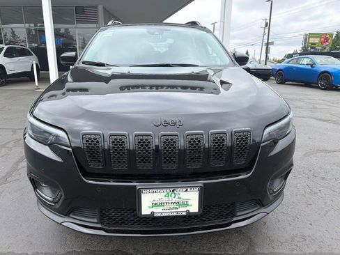 Used 2023 Jeep Cherokee Altitude Lux AWD/4WD image 2