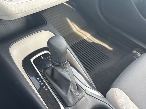 Used 2024 Toyota Corolla LE image 31