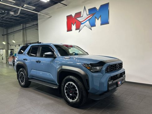 Certified 2025 Toyota 4Runner TRD Off-Road Premium w/ Tow Technology Package AWD/4WD image 2