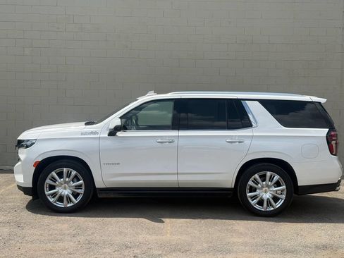 Used 2024 Chevrolet Tahoe High Country w/ Advanced Technology Package AWD/4WD image 3