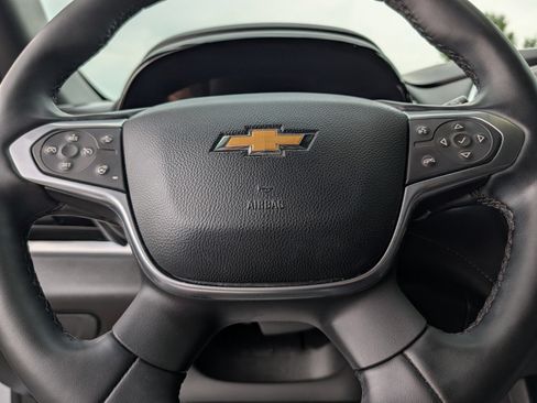 Used 2023 Chevrolet Traverse LT FWD image 28