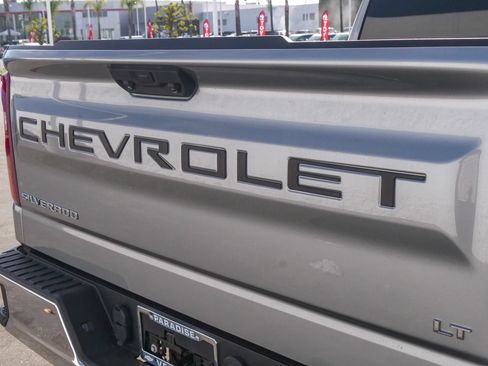 Used 2024 Chevrolet Silverado 1500 LT RWD image 11
