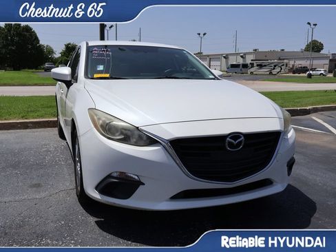 Used 2016 MAZDA MAZDA3 i Sport w/ Preferred Equipment Package FWD image 3