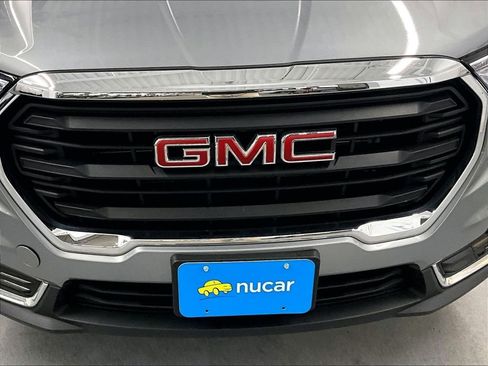 Used 2024 GMC Terrain SLE AWD/4WD image 29
