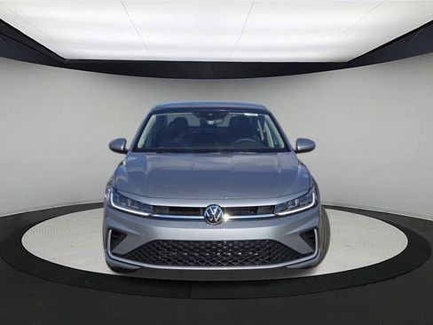 New 2026 Volkswagen Jetta SE image 2