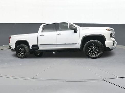 Used 2024 Chevrolet Silverado 2500 High Country w/ Technology Package AWD/4WD image 53