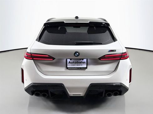 New 2027 BMW M5 Touring AWD/4WD image 6