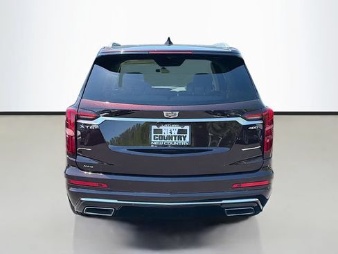 Used 2021 Cadillac XT6 Premium Luxury AWD/4WD image 6