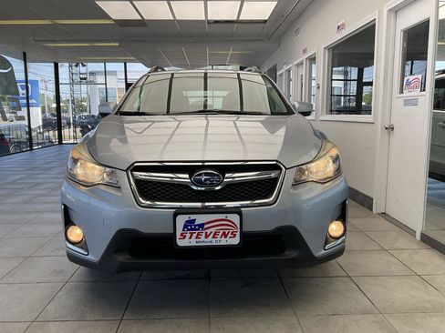 Used 2016 Subaru Crosstrek 2.0i Premium AWD/4WD image 2