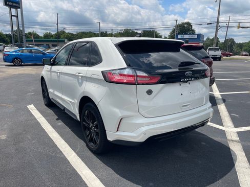 Used 2022 Ford Edge ST-Line AWD/4WD image 12