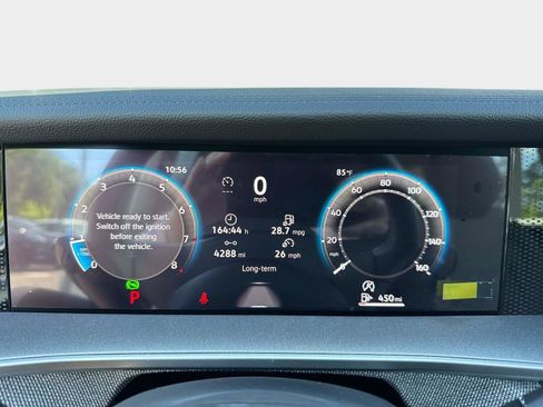 Certified 2025 Volkswagen Tiguan S FWD image 29