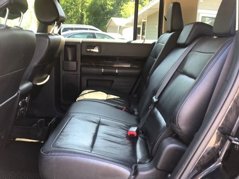 Used 2019 Ford Flex SEL w/ Equipment Group 202A AWD/4WD image 16