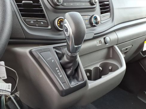 New 2025 Ford Transit 250 148 Medium Roof Extended AWD image 17