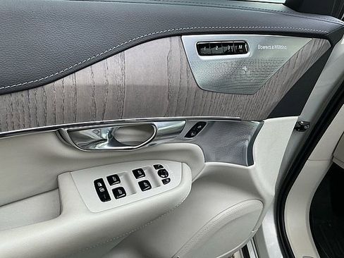 Used 2021 Volvo XC90 T6 Inscription image 17