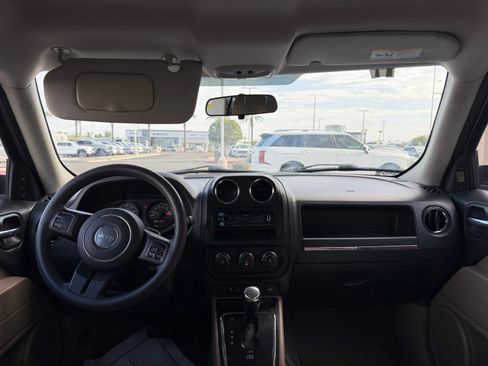 Used 2015 Jeep Patriot Sport FWD image 20