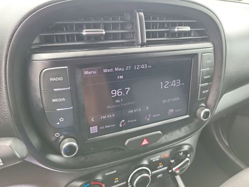 Used 2024 Kia Soul LX w/ Option Group 015 FWD image 25