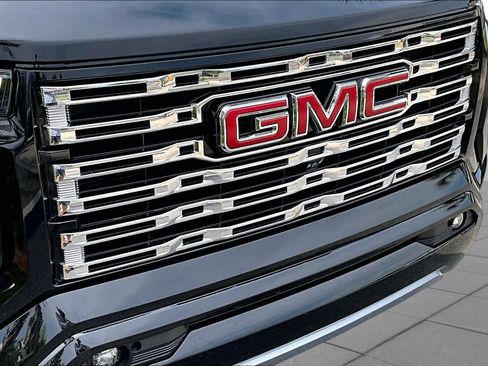 Used 2024 GMC Canyon Denali AWD/4WD image 29
