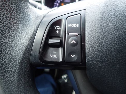 Used 2011 Kia Optima LX image 14