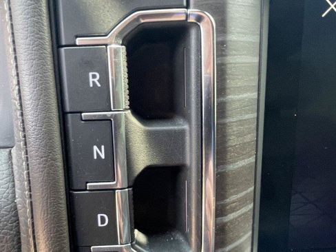 Used 2022 GMC Yukon Denali AWD/4WD image 22