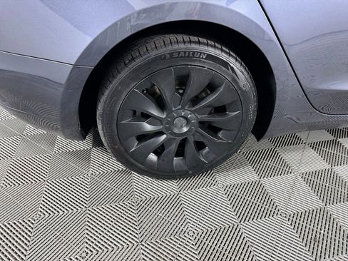 Used 2023 Tesla Model 3 Standard Range image 32