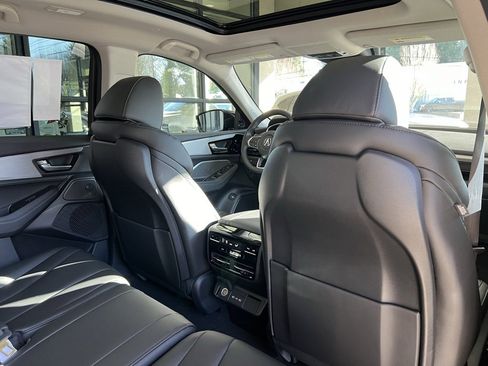 New 2026 Acura MDX SH-AWD image 28
