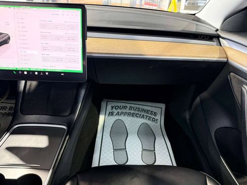 Used 2023 Tesla Model 3 Standard Range RWD image 14