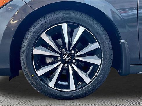 Used 2024 Honda Civic EX-L image 24