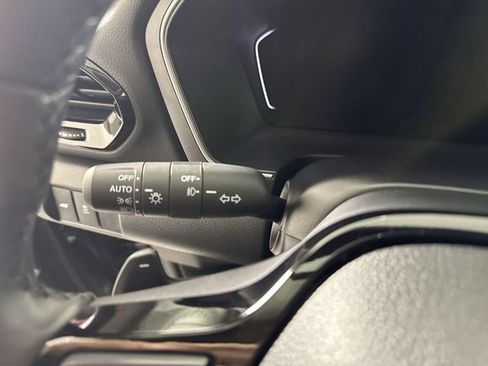 Used 2025 Honda Pilot Touring image 15