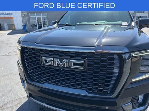 Used 2023 GMC Yukon Denali Ultimate AWD/4WD image 16
