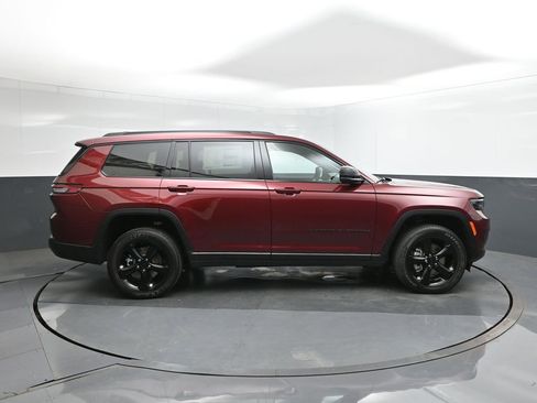 New 2025 Jeep Grand Cherokee L Altitude image 26