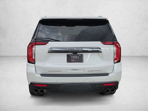 Used 2023 GMC Yukon Denali Ultimate AWD/4WD image 4