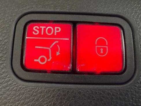 Used 2015 Mercedes-Benz GLK 350 4MATIC image 22