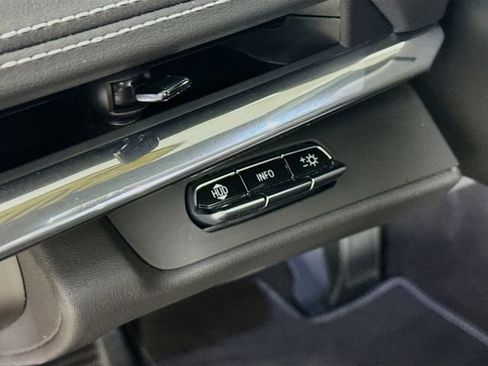 Used 2020 Chevrolet Corvette Stingray Preferred Cpe w/ 2LT Preferred Equipment Group image 12